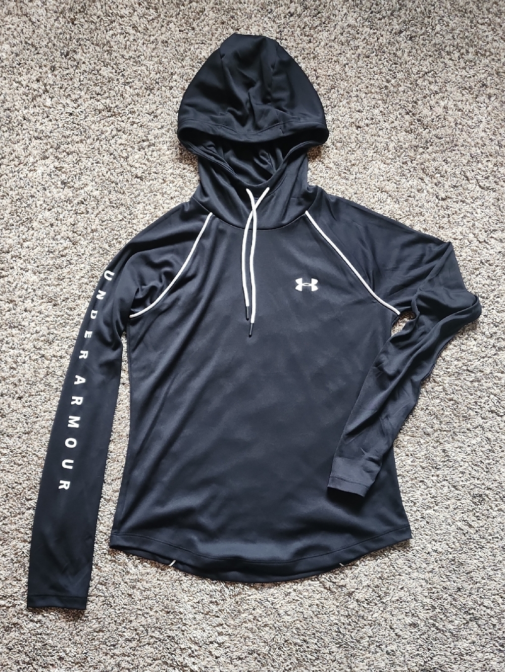 Under Armour Heatgear Black Hoodie with White Logo and Sleeve Text